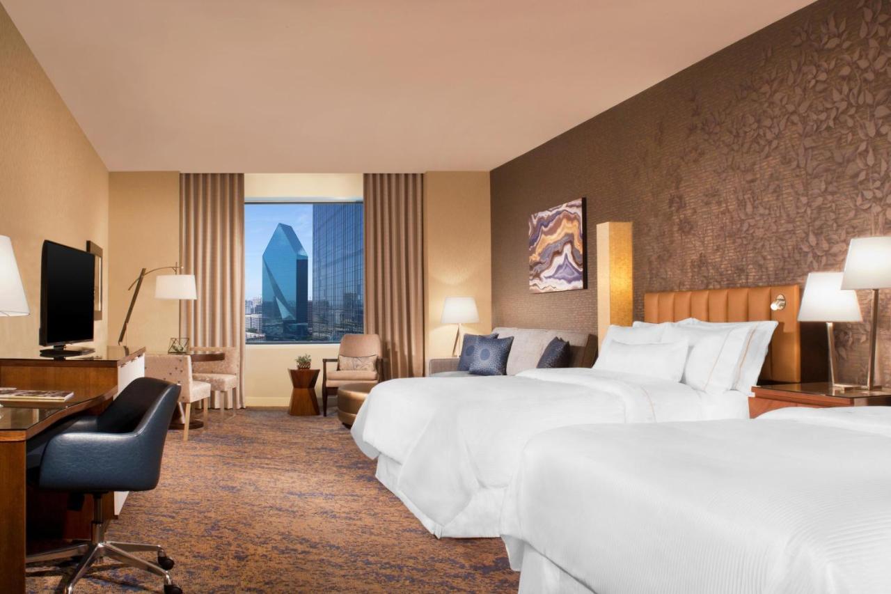 Junior Suite 1 Bedroom Suite 2 Queen