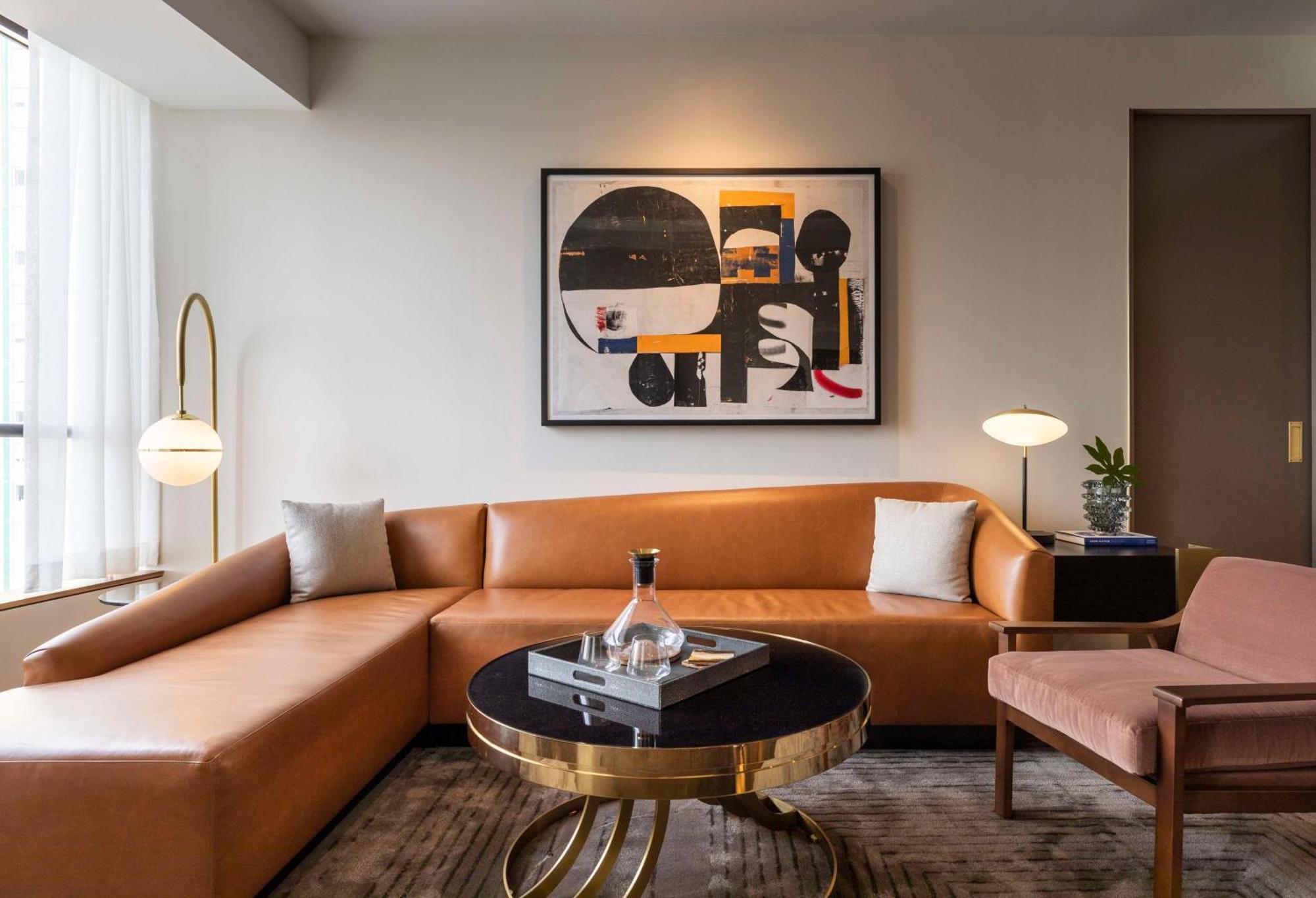 Corner Suite