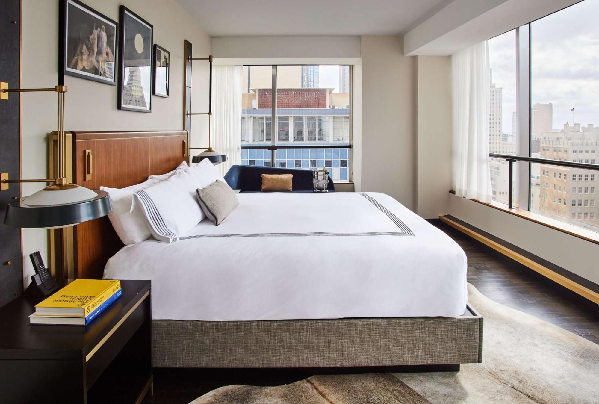Corner Suite